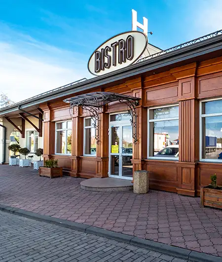 Bistro og restaurant på Hotel Lotos